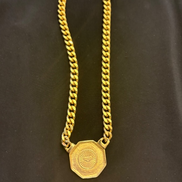 neckless - Picture 2 of 3